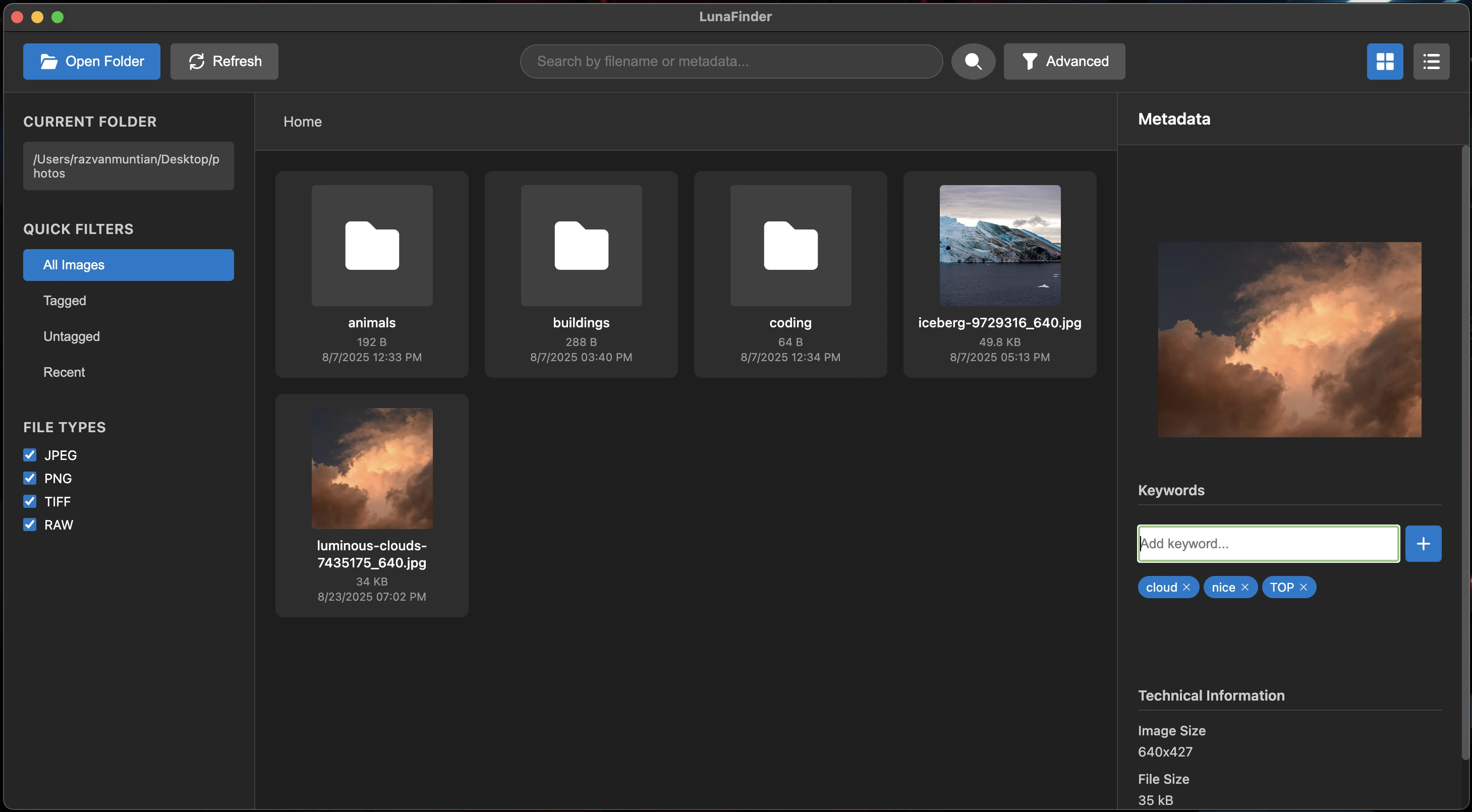 Luna Finder App Interface